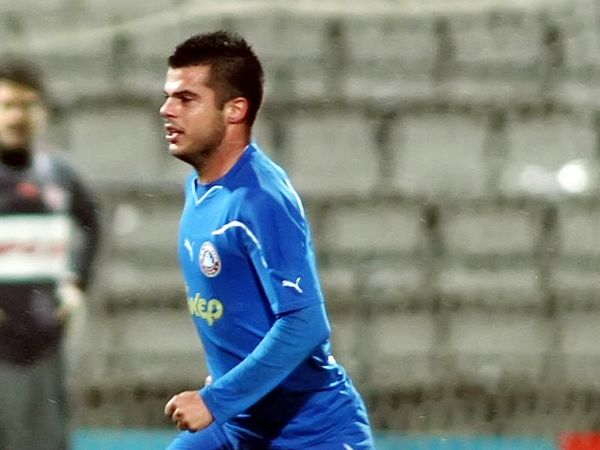 Μονιάκη για αντάλλαγμα