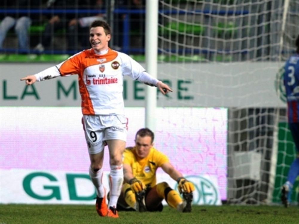 Διπλός στόχος για Παρί