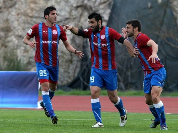 «Μέσα» ο Κρητικός