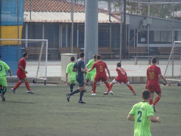 Δάφνη Π. Φαλ.-Άρης Πετρ. 2-2