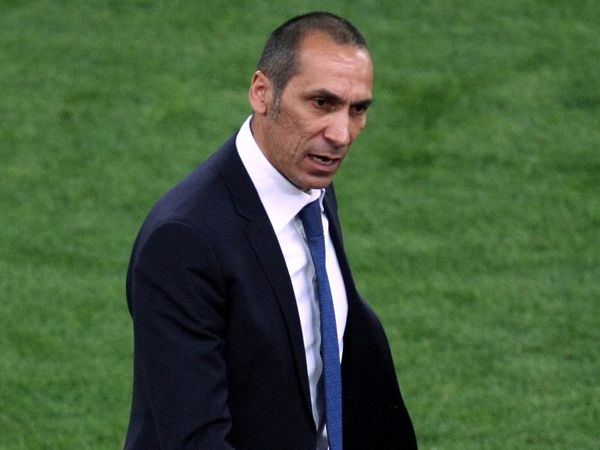 Δώνης: «Κάλπικος τίτλος»