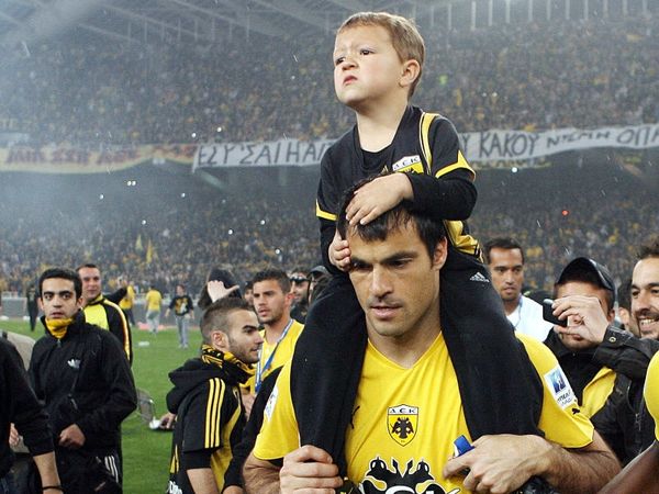 «Τρία χρόνια έψαχνα τον τίτλο»