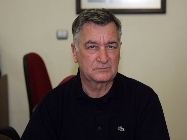 «Στόχος η παραμονή»