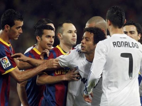 Μπουσκέτς: «Είσαι πίθηκος»! (vd)