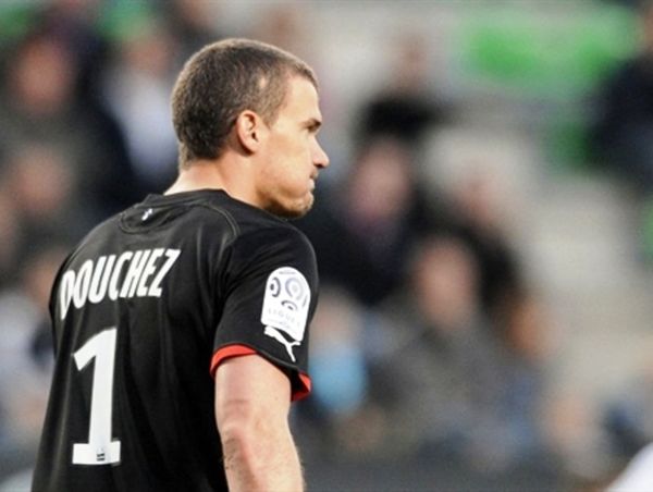 Στην Παρί ο Ντουσέζ