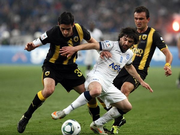 Τάτος: «Ντροπή και κατάντια»