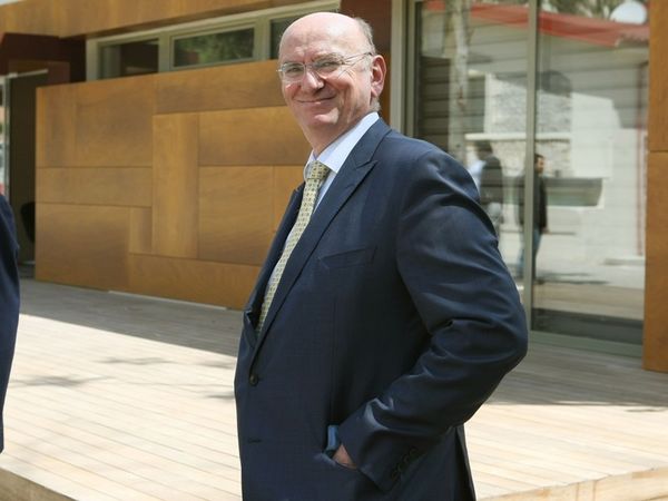 Περιμένουν επενδυτή...