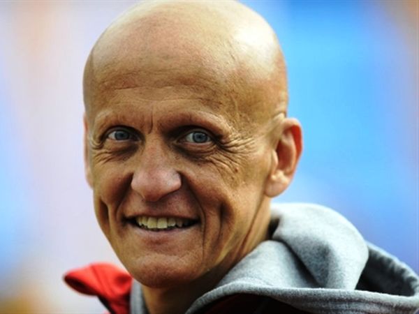 Επιστρατεύεται ο Κολίνα 