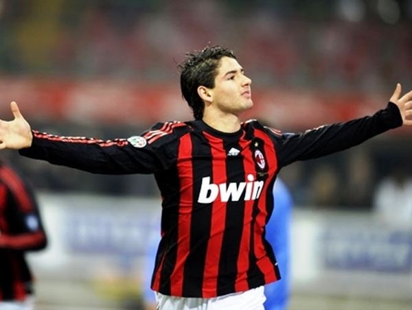 Επιστρέφει για τη φιέστα 