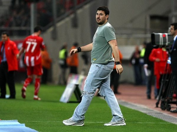 Συνεχίζονται οι επαφές