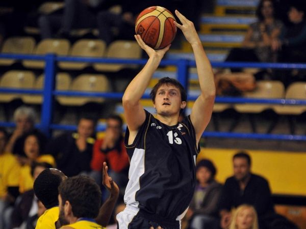 Μπήκε ο Γιόροβιτς