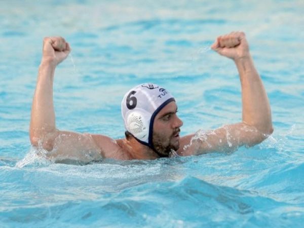 «Θέλουμε τον κόσμο δίπλα μας»