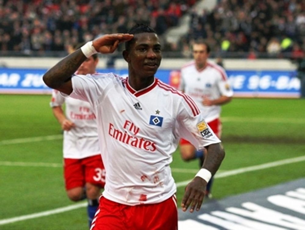 Κοιτάζει Ελία η «κυρία»