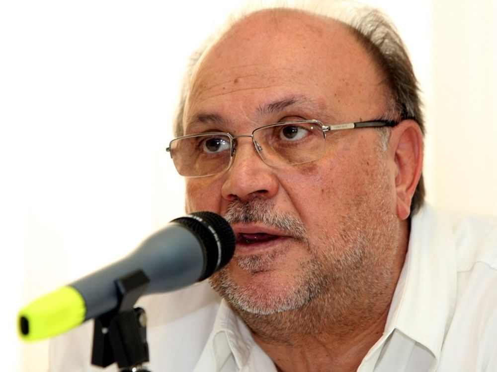 Τελικοί με προσκλήσεις