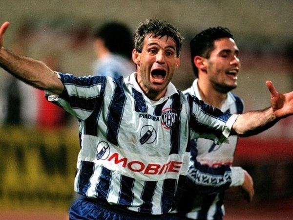  «Συμπαράσταση στην ομάδα» 