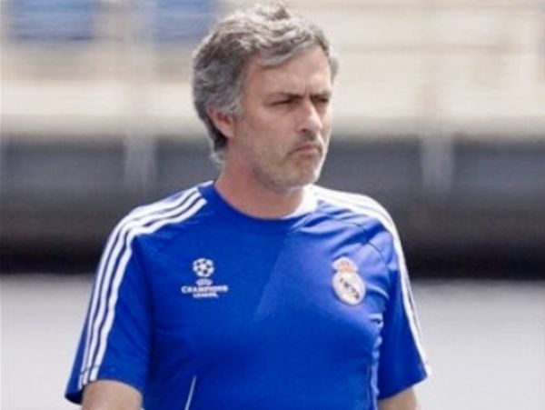 Στήριξη σε Μουρίνιο