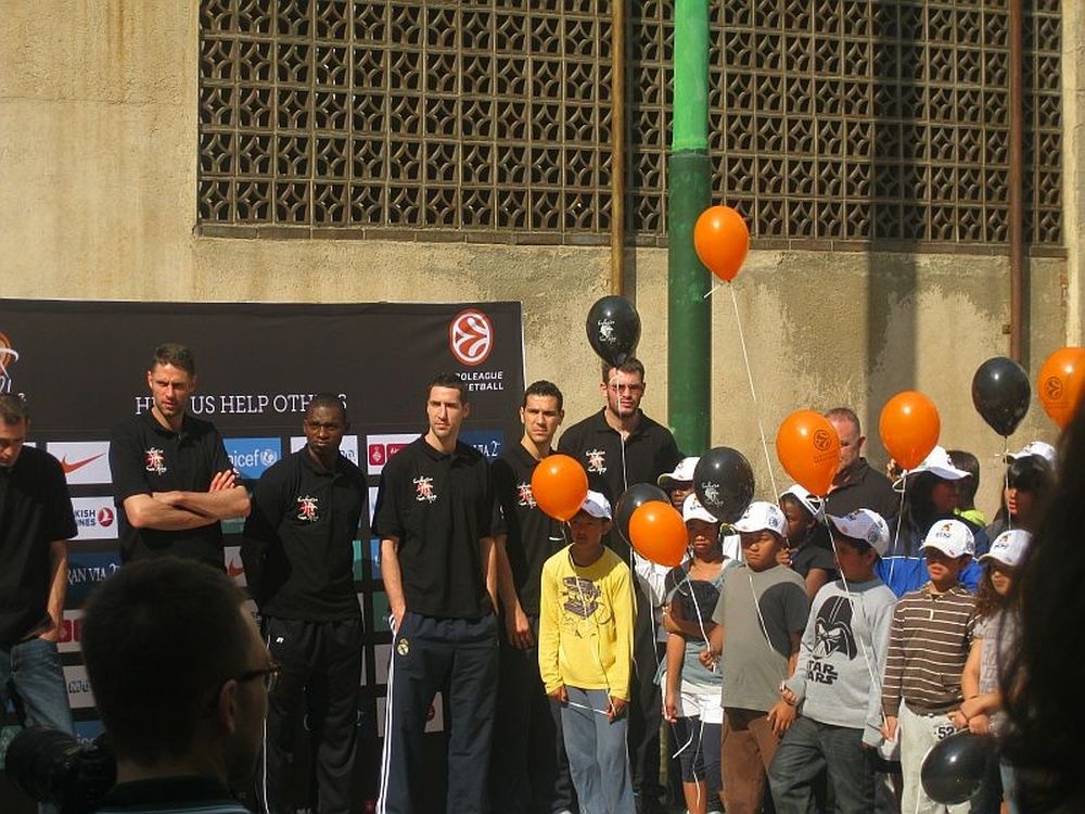 Μοίρασαν χαρά