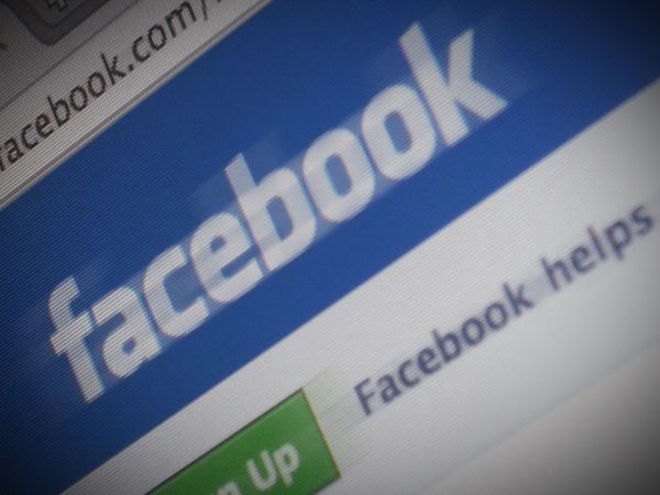 Κούπα και στο Facebook!