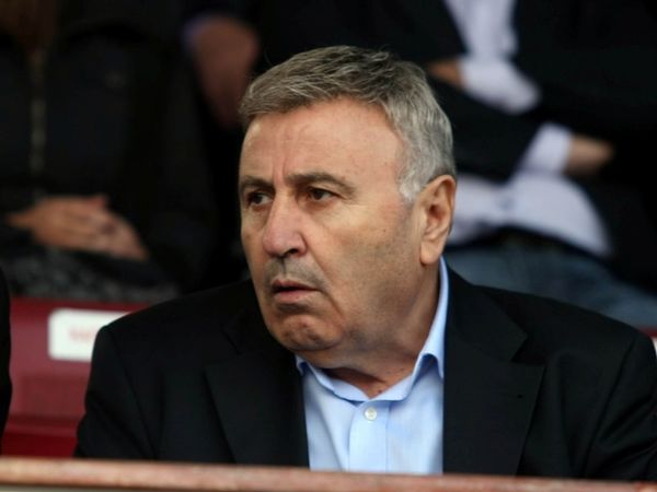 Παράταση στις... παραιτήσεις