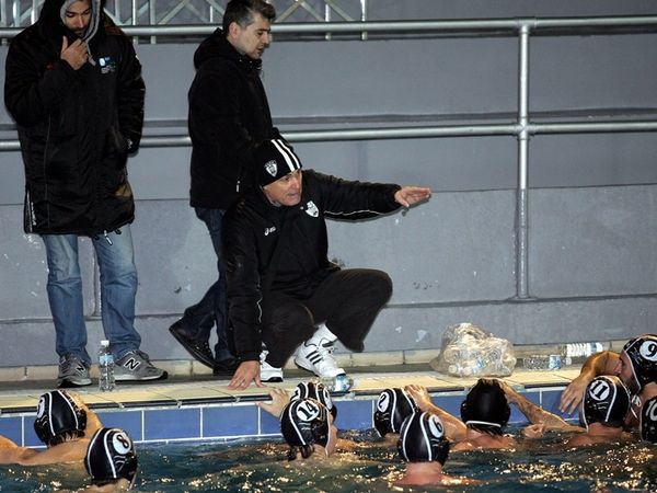 Αυλαία με νίκη για τον «δικέφαλο»