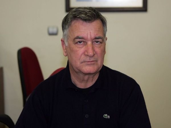 «Θα μείνει ο Τεννές»