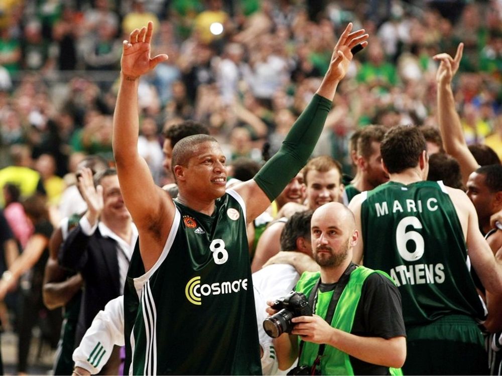 Πανηγυρισμοί και... Κύπελλο!