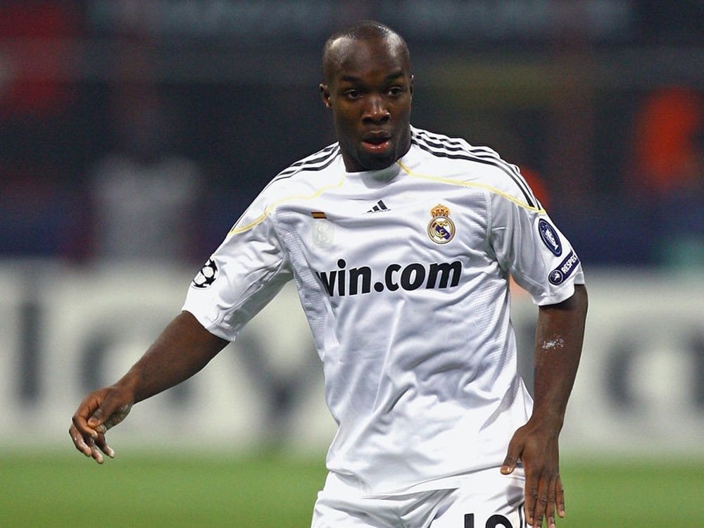 Επιμένει για Ντιαρά