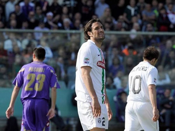 Μετά την «Γιούβε»… ξενιτεύεται!