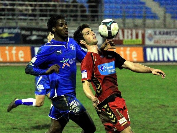 Με τέσσερις απουσίες