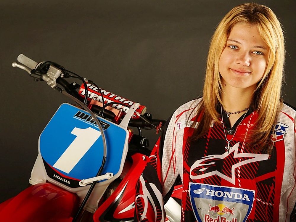 Η Άσλεϊ σπάει τη σιωπή