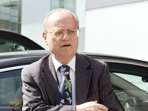 «Εκ της τέφρας αναγεννιόμαστε»