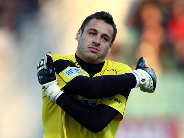 «Θα τιμήσω το συμβόλαιό μου» 