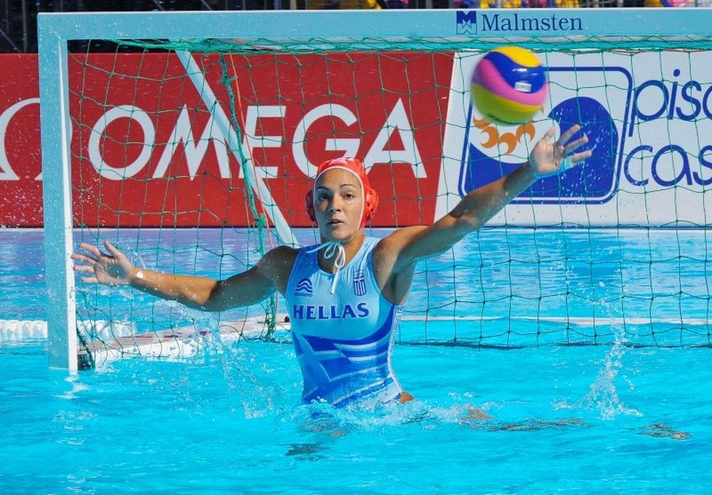 Τσουρή εφ' όλης της ύλης 