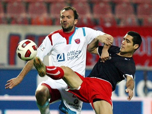 Εν αναμονή των απαντήσεων...