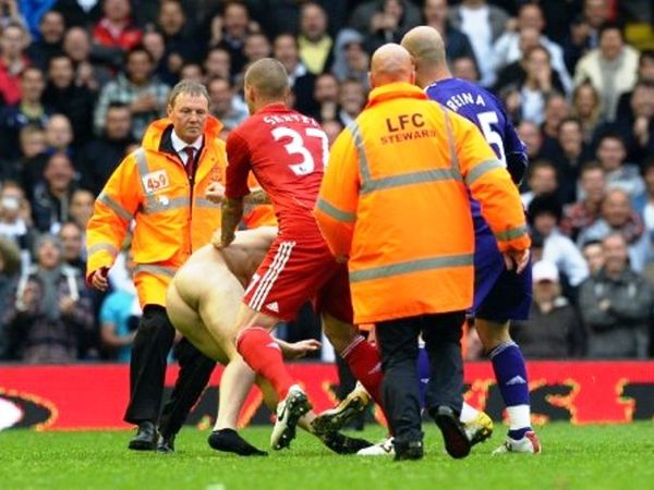 Γυμνισμός στο «Άνφιλντ»