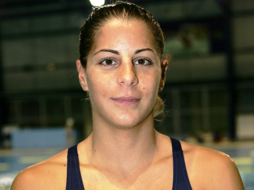 Την πέρασε στο… νήμα