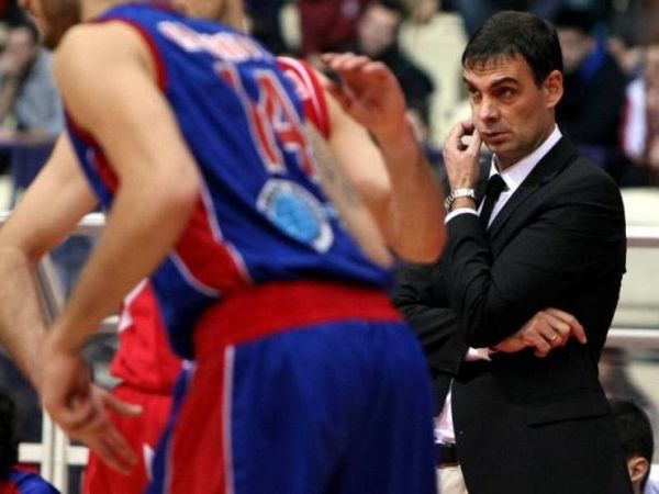 Ξανά στο παρκέ