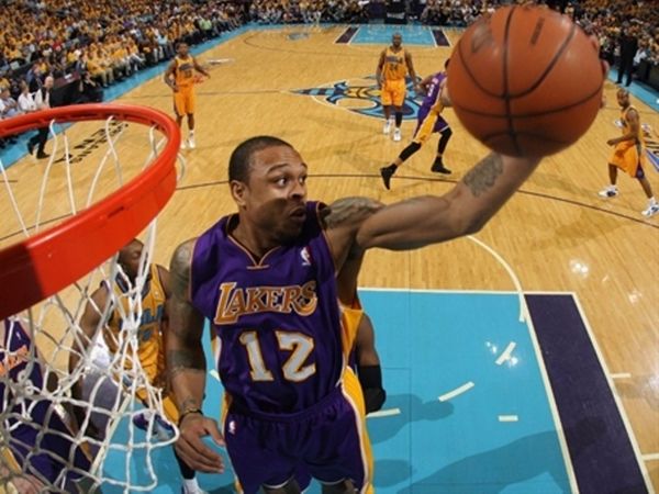 Έξαλλος ο Μπράουν 