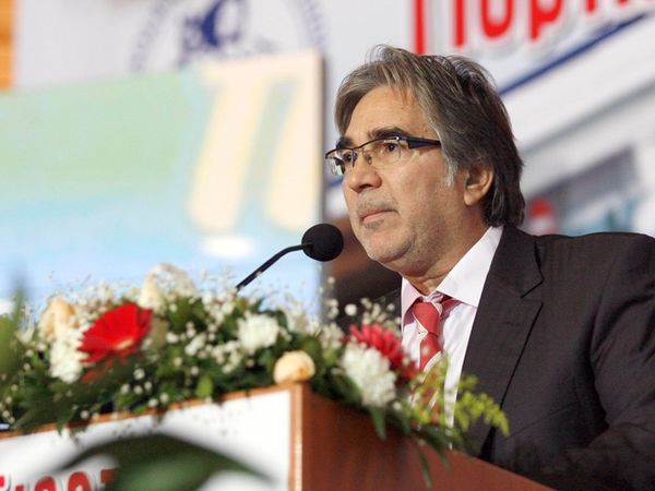 «Να βοηθήσει ο Δήμος»