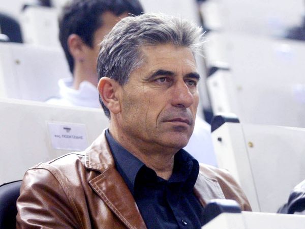 Λύση από εξωτερικό ή… Αγγελος