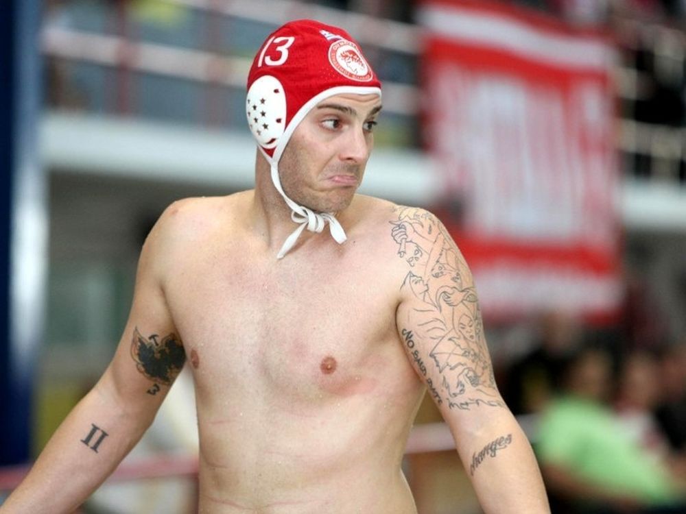 Τα τατουάζ, η ραπ και ο Ολυμπιακός