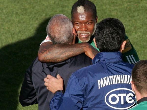 Ο συμβολισμός της κίνησης του Σισέ…