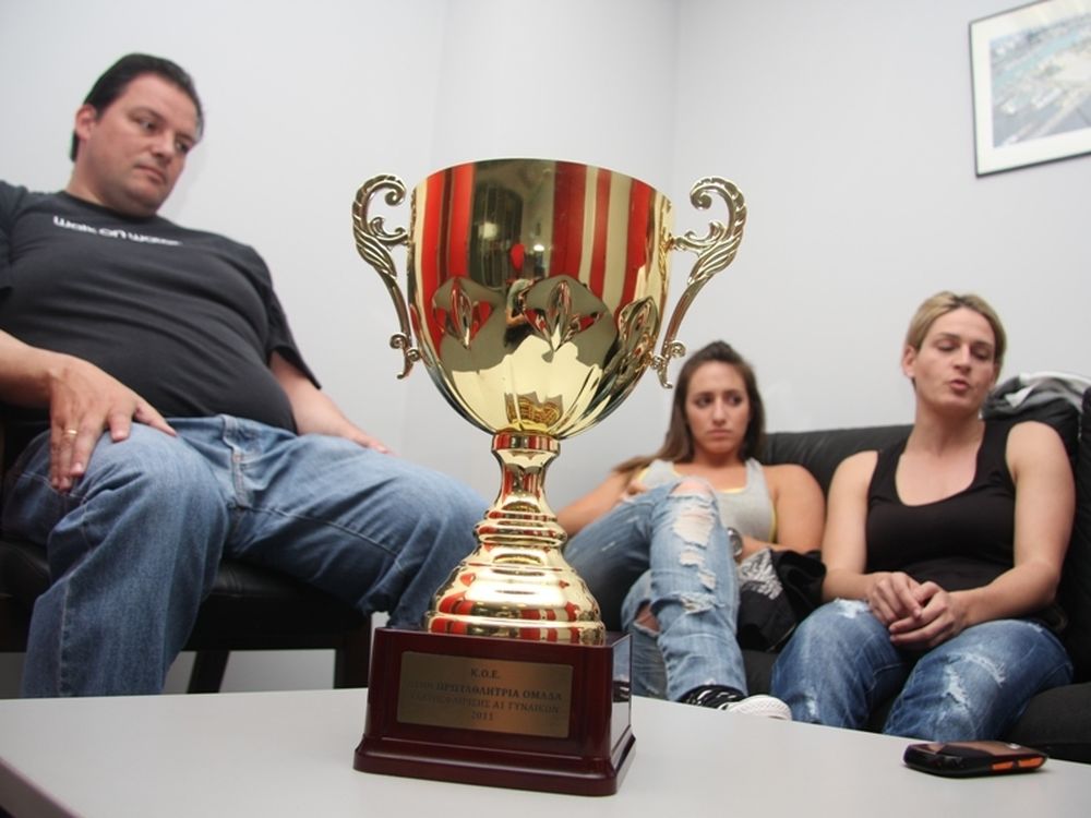 Με την Κούπα στο λιμάνι