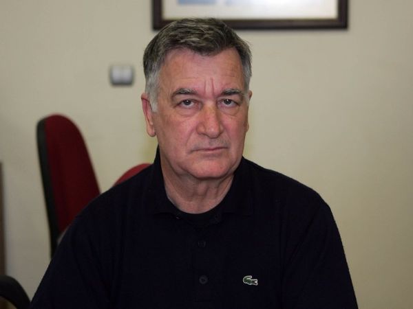 Από θέση ισχύος