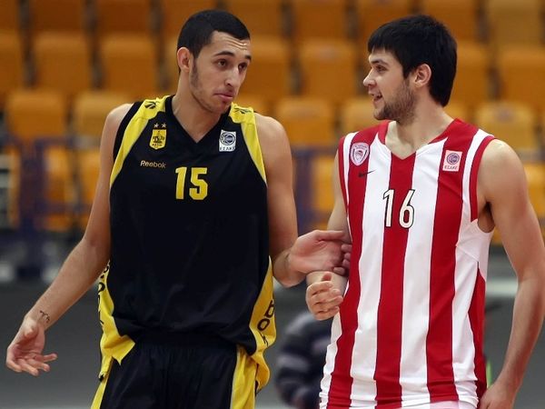 Ο Lay Up προειδοποιεί