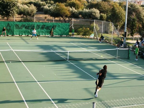 «Βατερλό» τα φαβορί