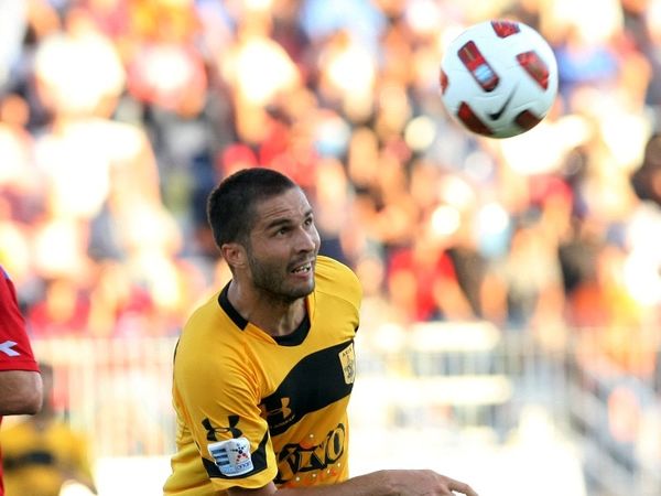 «Δεν υπάρχει επαφή με ΑΕΛ»