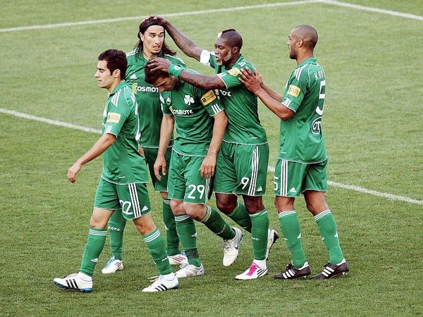 Με «Κάρα» για προβάδισμα