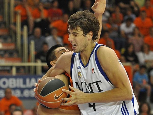 Στα ημιτελικά η Ρεάλ