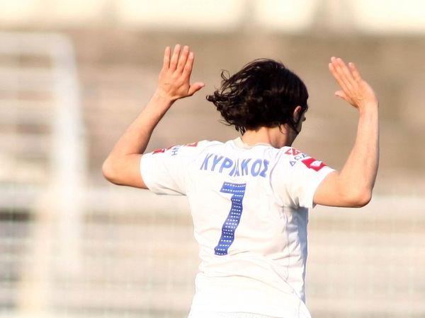 Το σκέφτεται ο Κυριάκος…